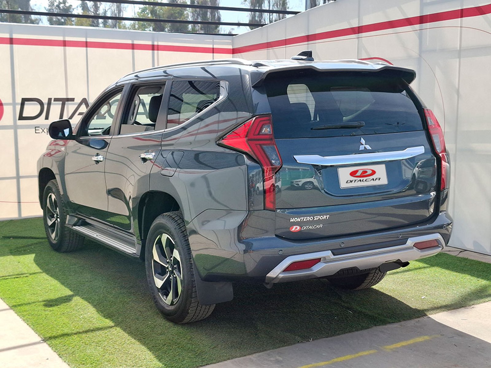 Mitsubishi NEW MONTERO SPORT 3.0 2WD AT 2025 - Foto 4 de 20