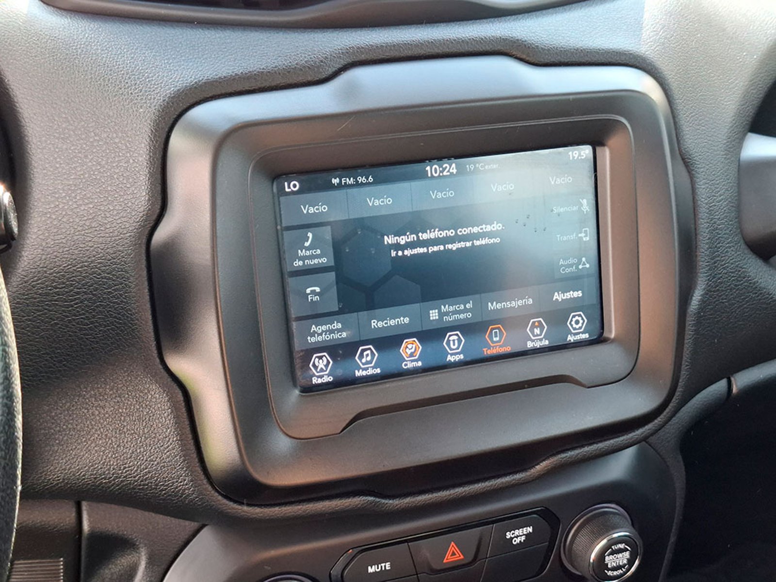 Jeep RENEGADE SPORT 4X2 LX AT 2023 - Imagen 14 de 20