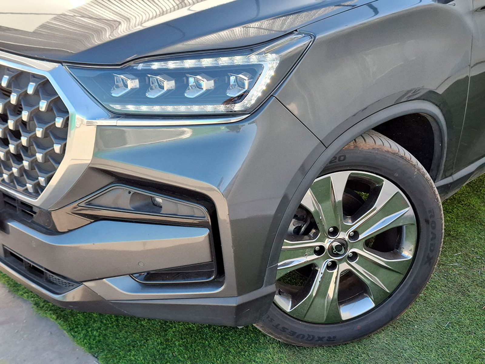 SsangYong NEW REXTON 4X4 AT LIMITED PLUS 2023 - Foto 2 de 20