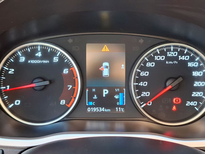 Mitsubishi ECLIPSE CROSS 4X2 AT RT 2025 - Imagen 8 de 20