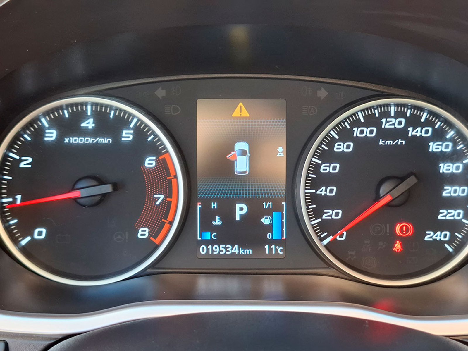 Mitsubishi ECLIPSE CROSS 4X2 AT RT 2025 - Imagen 8 de 20