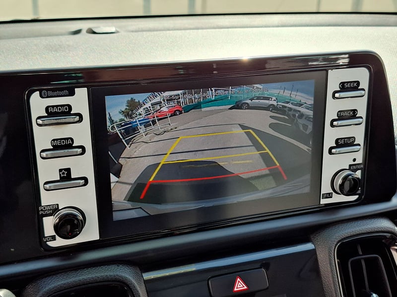 Kia SONET 1.5 MT 2023 - Imagen 15 de 20