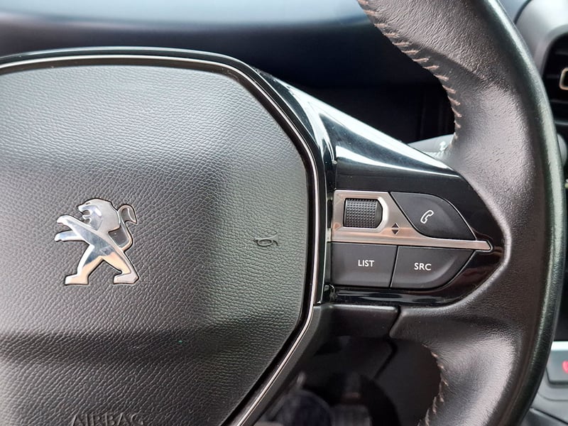 Peugeot RIFTER ALLURE BLUE HDI 4X2 1.5 2023 - Imagen 12 de 20