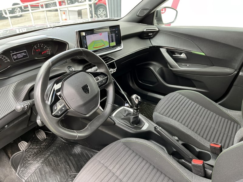 Peugeot 2008 ACTIVE 130 1.2 2024 - Imagen 14 de 20