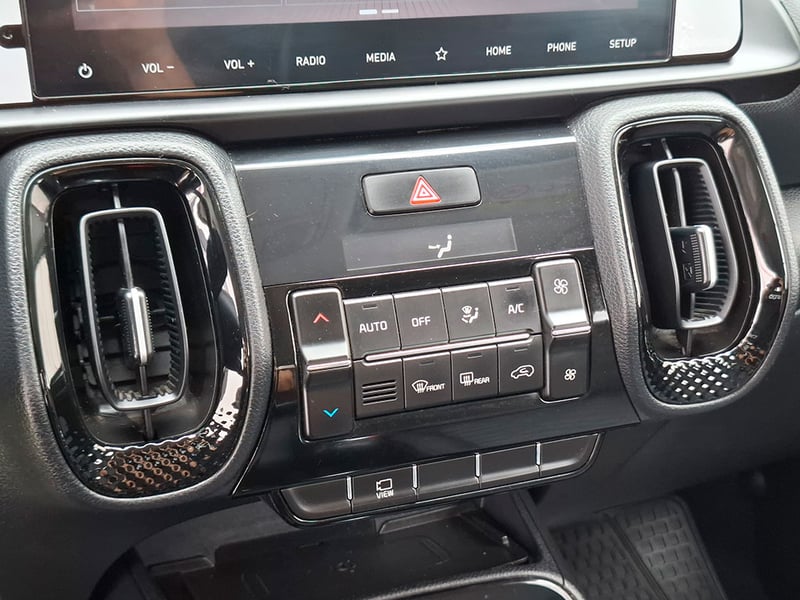 Kia SONET 1.5 MT 2022 - Imagen 16 de 20
