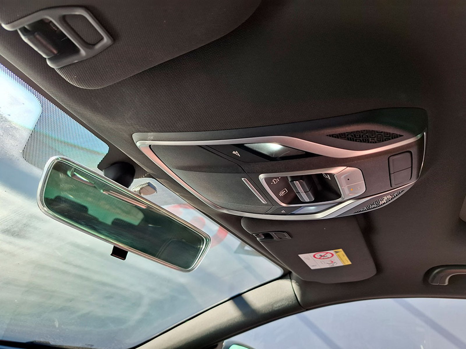GEELY COOLRAY 1.5 AUT 2022 - Imagen 13 de 20
