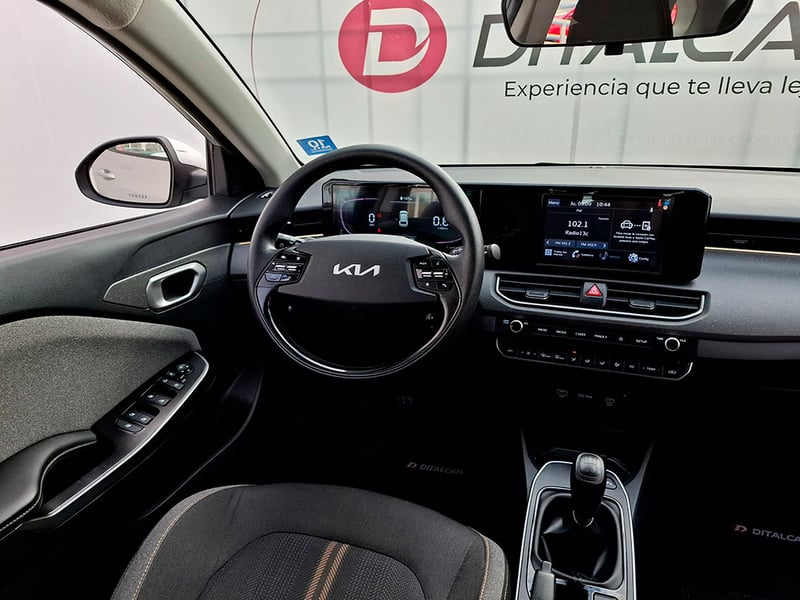 Kia K3 CROSS EX 1.4 2025 - Imagen 8 de 20