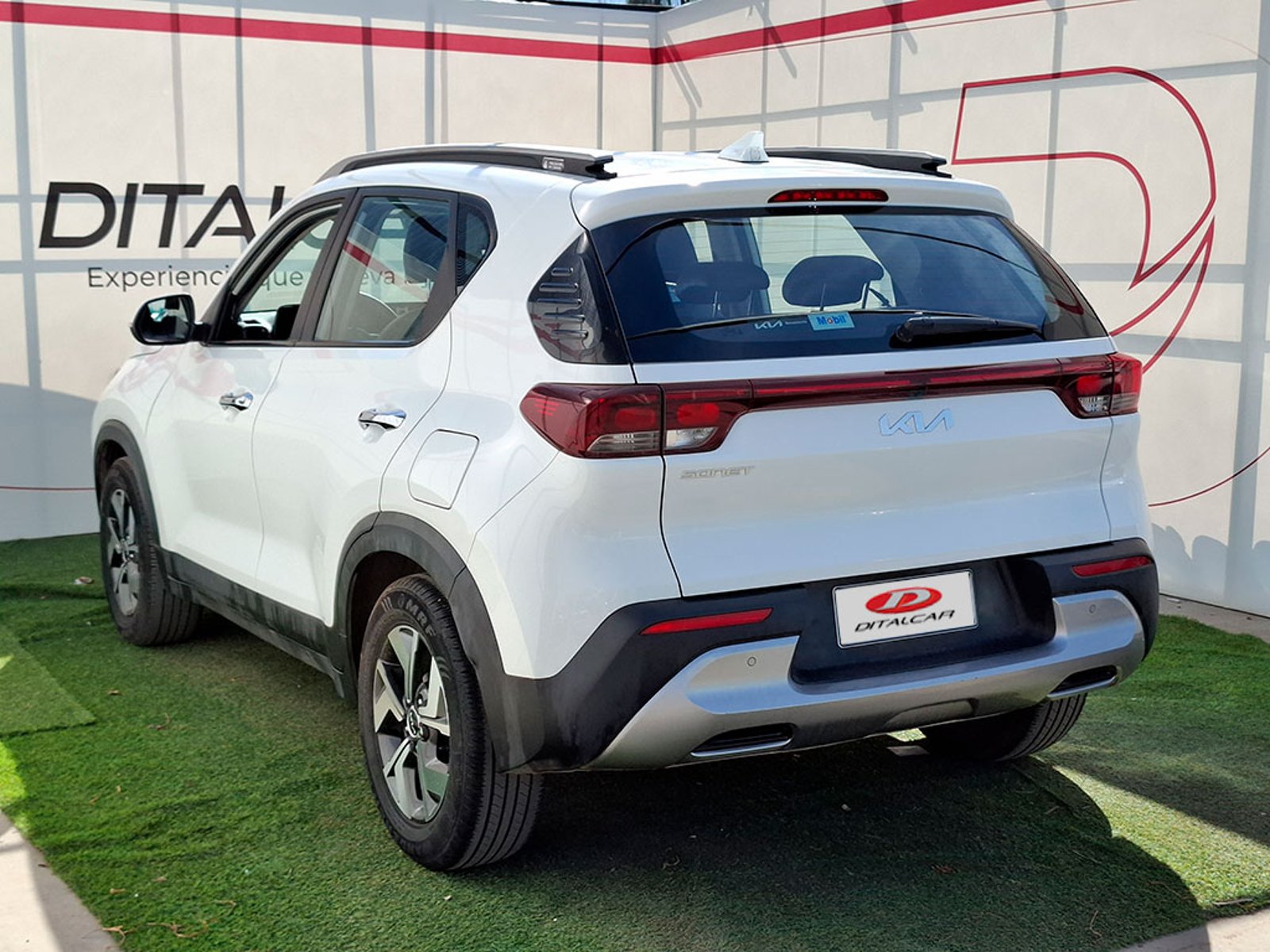 Kia SONET 1.5 MT 2023 - Foto 4 de 20