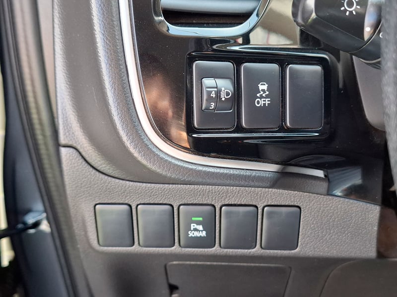 Mitsubishi OUTLANDER 2.0 2021 - Imagen 20 de 20