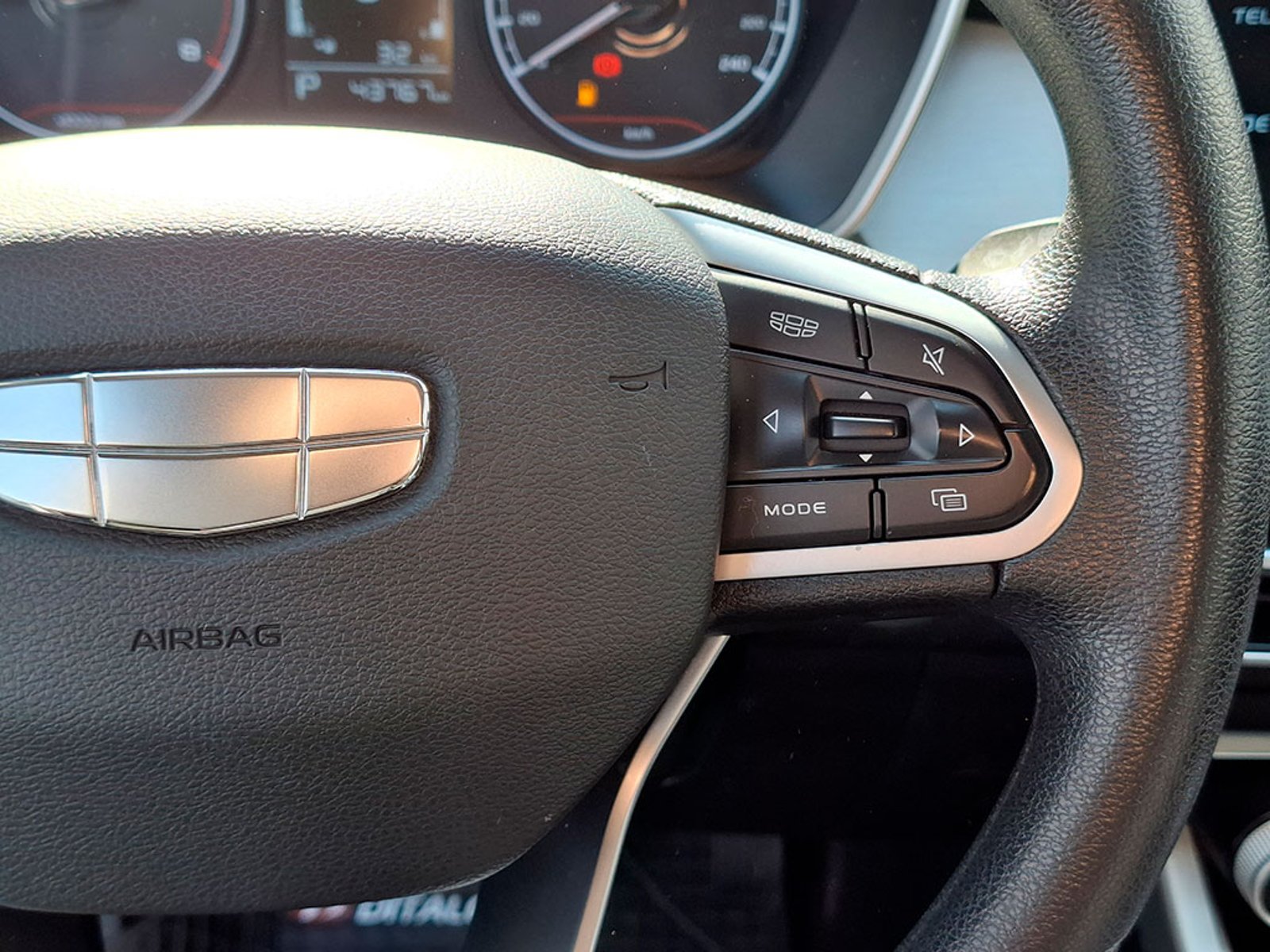 GEELY COOLRAY LITE PRIME 2025 - Imagen 13 de 20