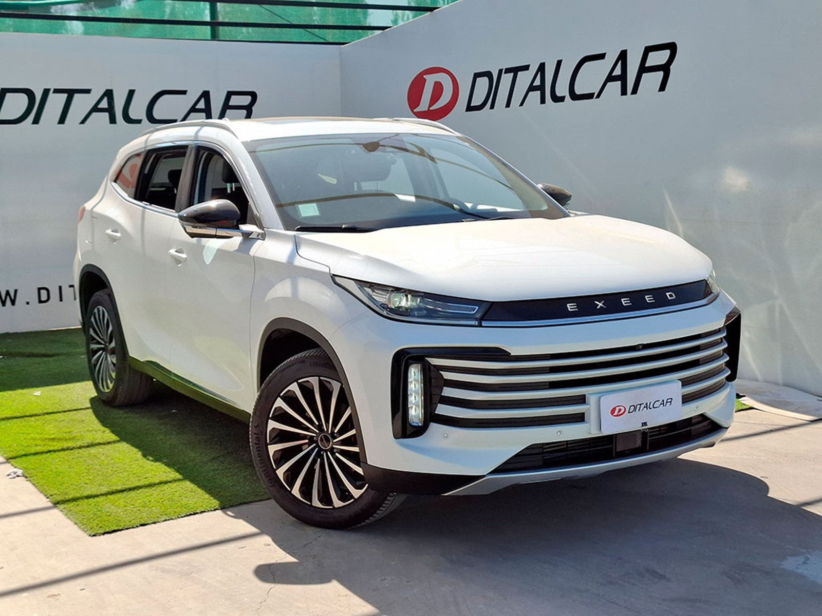 Exeed TXL 2.0T DCT UNLIMITED AWD 2023 - Foto 3 de 20
