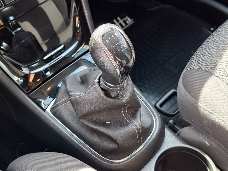 Opel MOKKA ENJOY 1.4 2020 - Imagen 17 de 20
