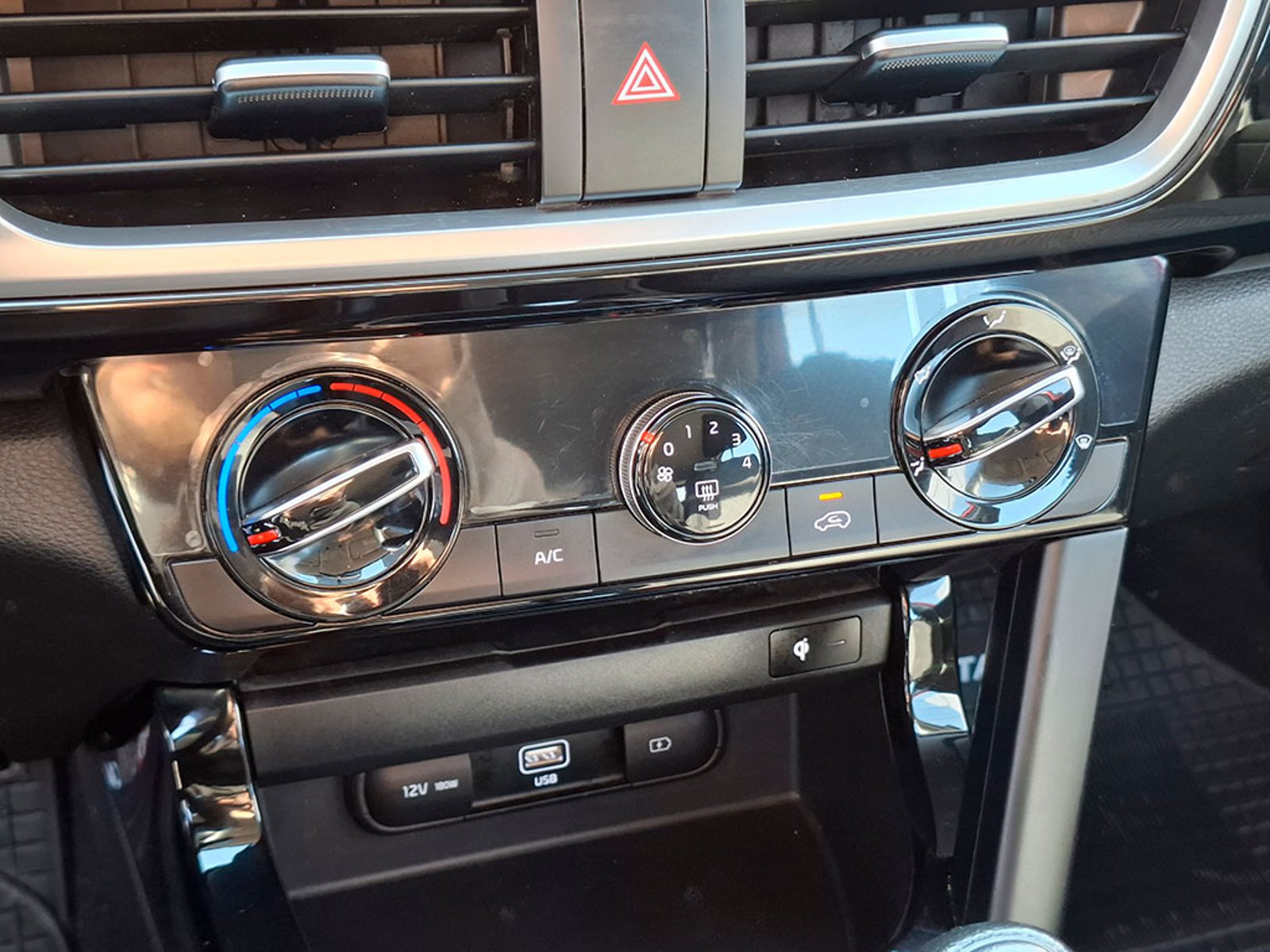 KIA SELTOS MPI 6MT 1.6 2023 - Imagen 16 de 20