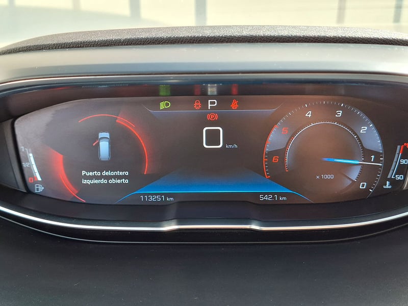 Peugeot 5008 ALLURE BLUE HDI1.6 AUT 2020 - Imagen 13 de 20