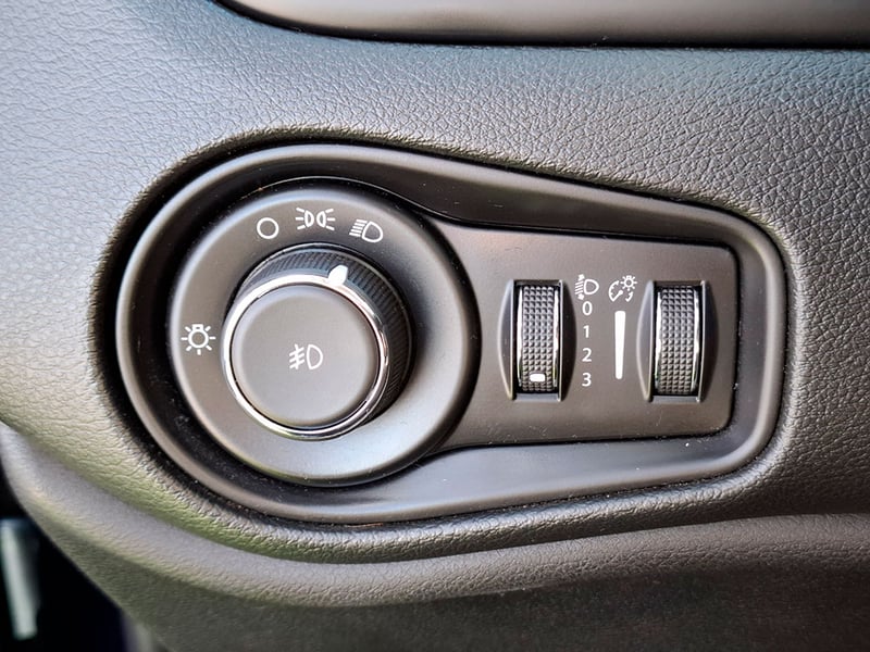 Jeep RENEGADE LONGITUDE 4×2 AT 2021 - Imagen 15 de 20