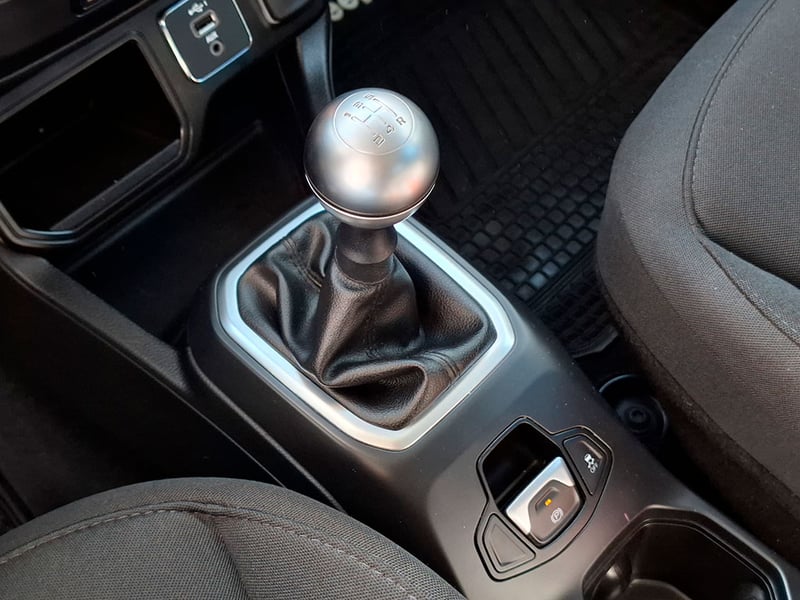 Jeep RENEGADE SPORT 4X2 MT 2021 - Imagen 16 de 20