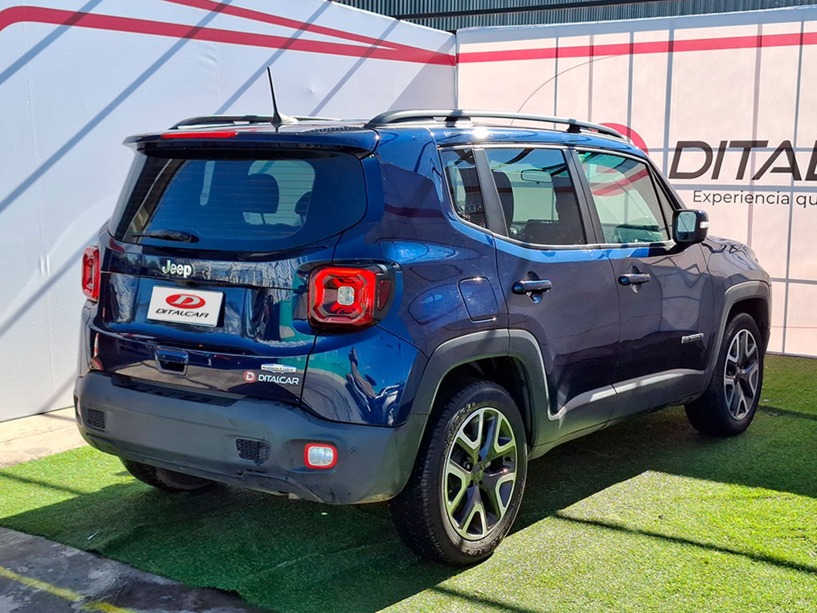 Jeep RENEGADE LONGITUDE 4×2 AT 2021 - Foto 2 de 20