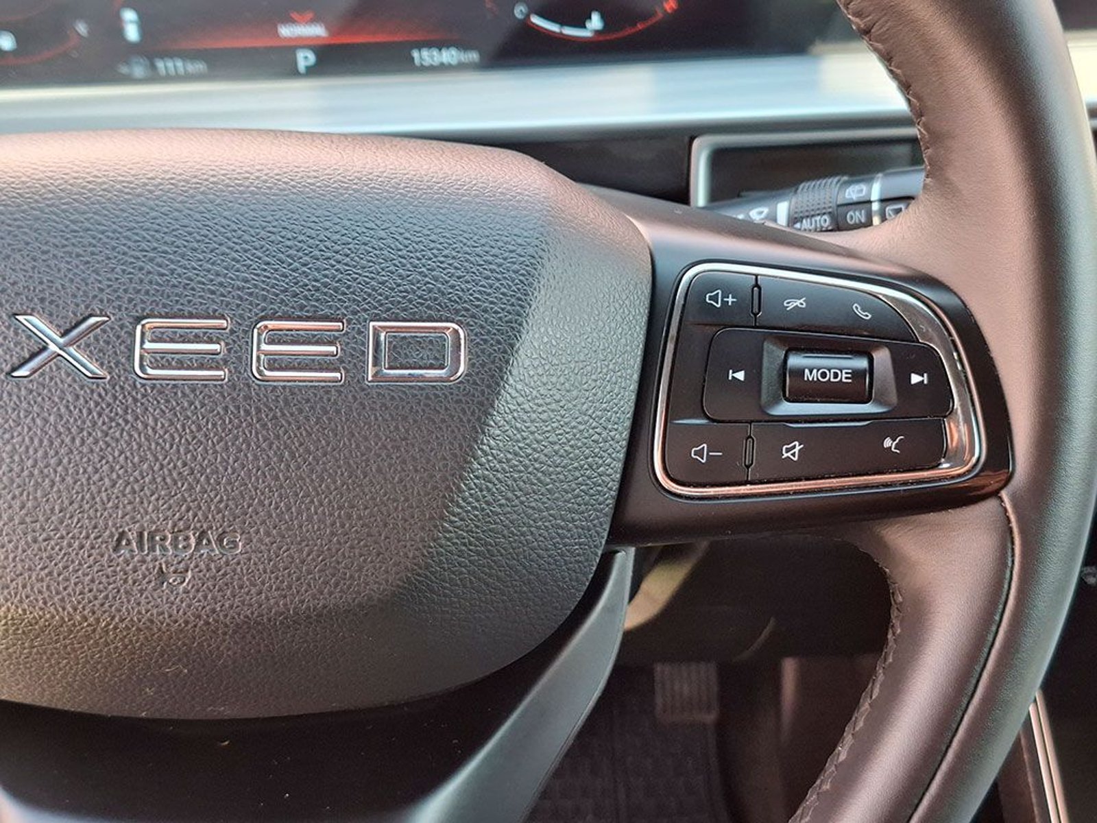 Exeed LX 1.5T CVT ADVANCED 2024 - Imagen 11 de 20
