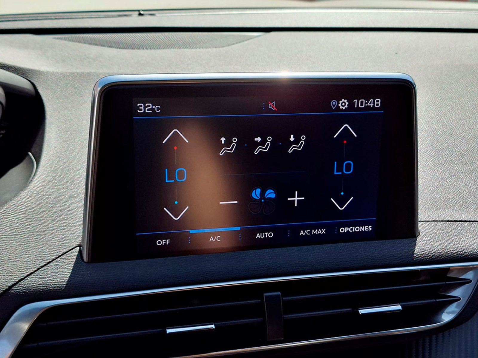 Peugeot 3008 PURETECH 1.2L 2024 - Imagen 14 de 20