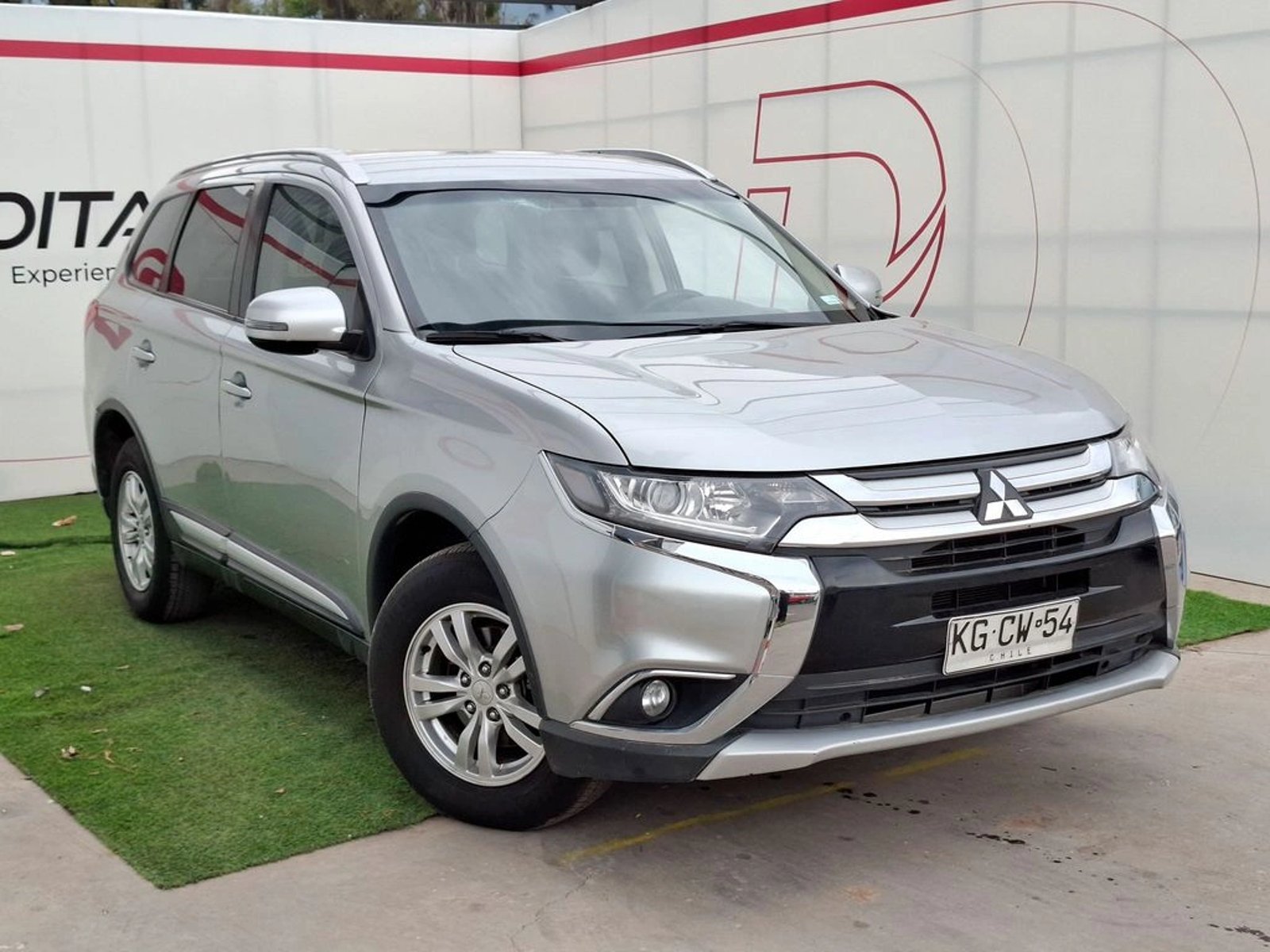 Mitsubishi OUTLANDER 2.0 2018 - Foto 3 de 20