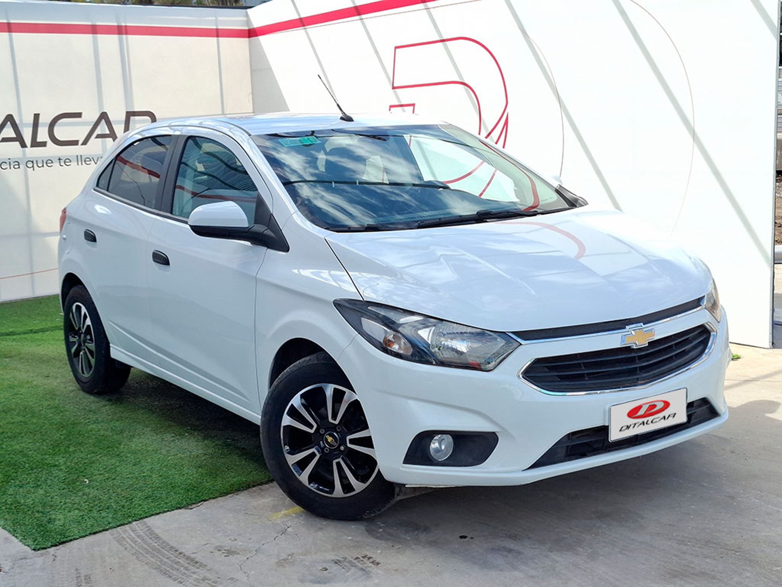 Chevrolet ONIX LTZ 1.4 2020 - Foto 2 de 9