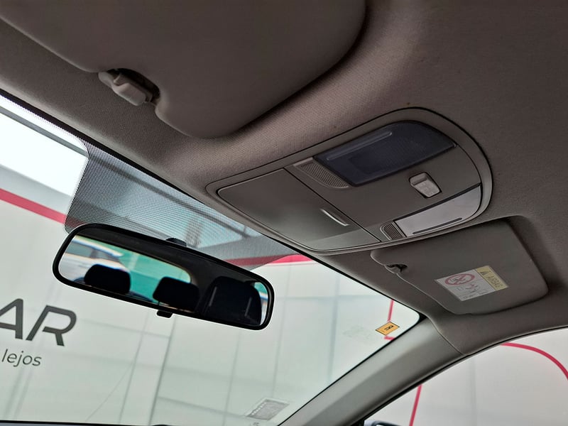 Kia SONET 1.5 MT 2022 - Imagen 18 de 20