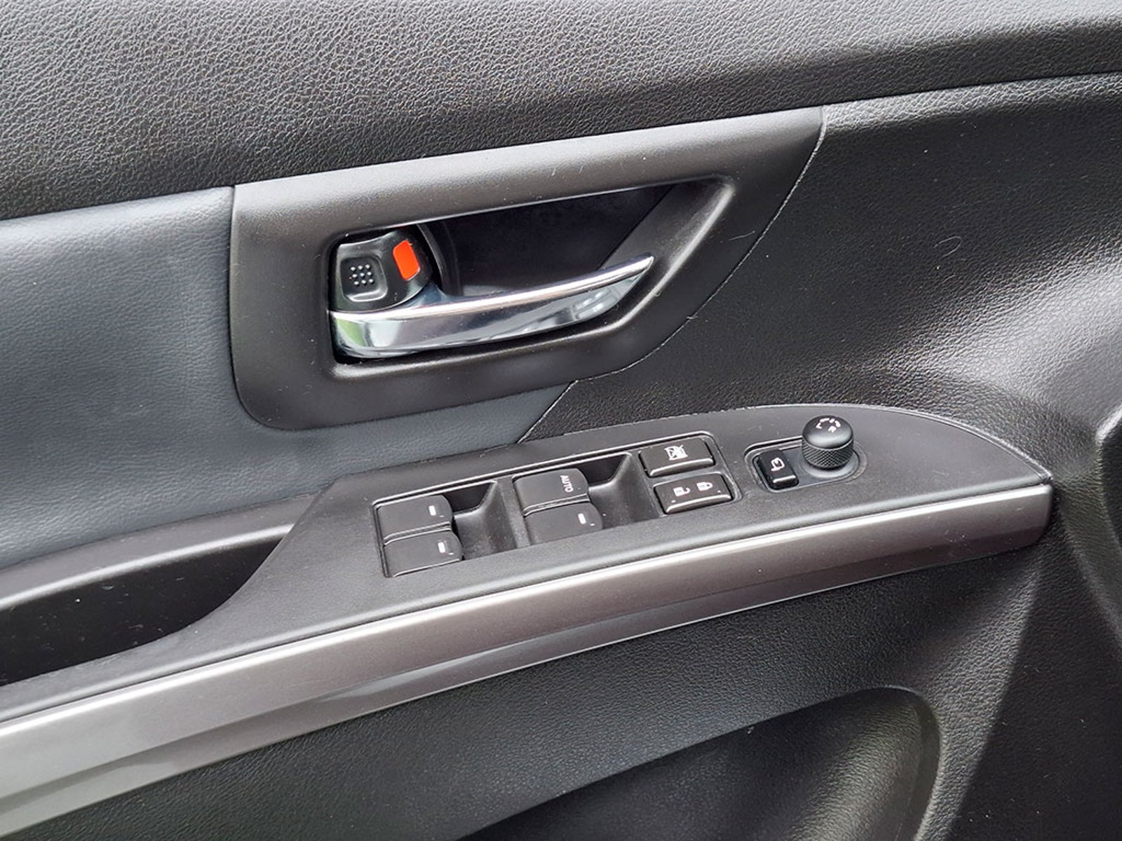Suzuki S CROSS GLX 1.4 AUT 2023 - Imagen 12 de 20