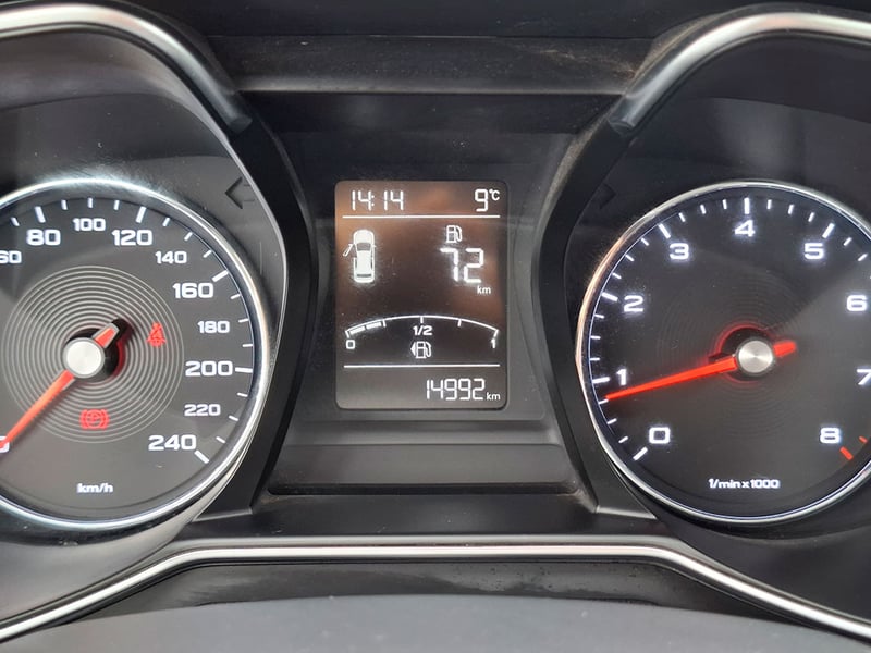 MG MG6 1.5T MT COM 2023 - Imagen 8 de 20