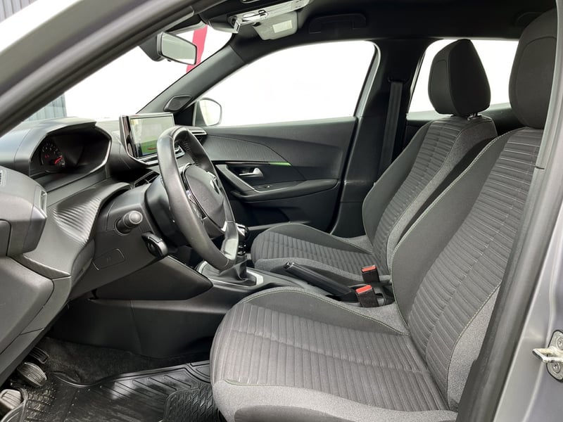 Peugeot 2008 ACTIVE 130 1.2 2024 - Imagen 15 de 20