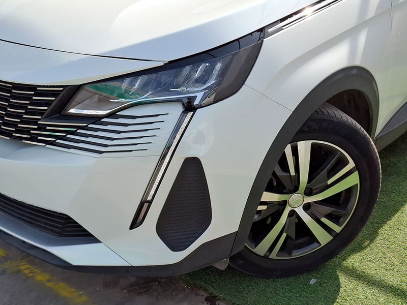 Peugeot 3008 PURETECH 1.2L 2024 - Imagen 7 de 20