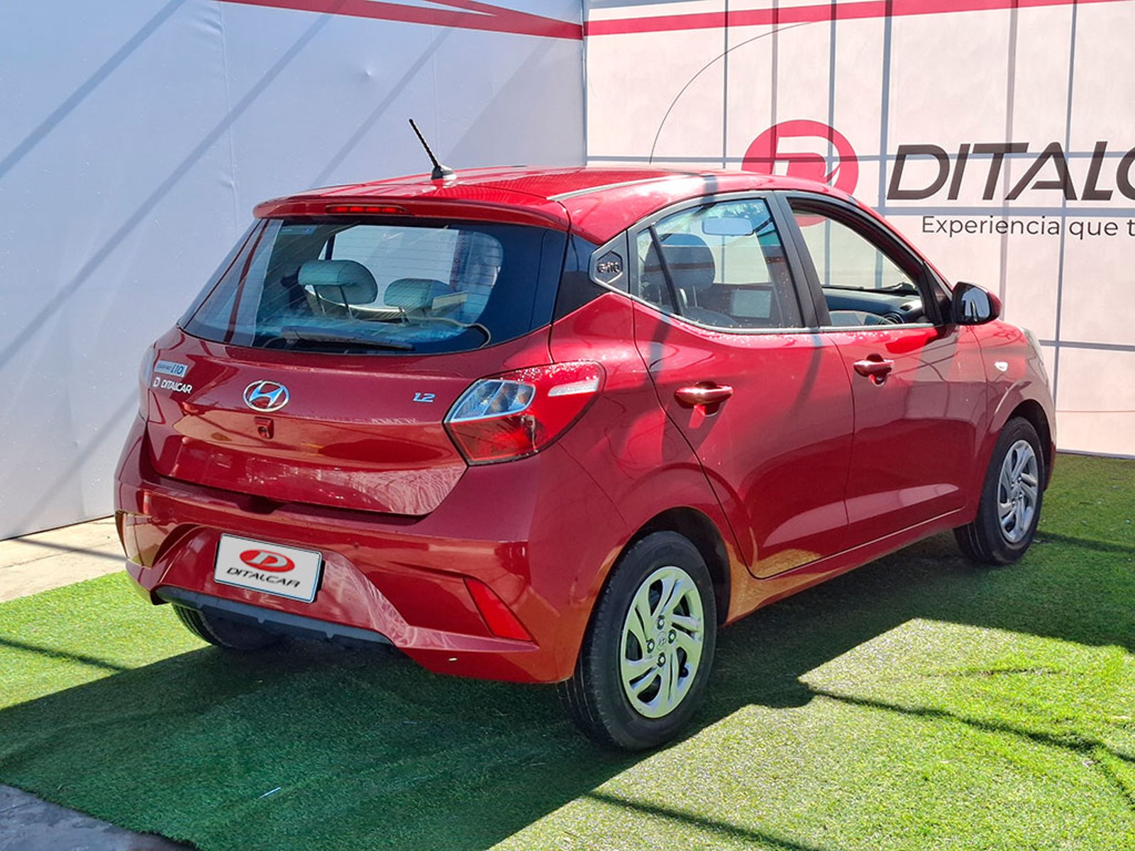 Hyundai GRAND I10 HB 1.2 2021 - Foto 2 de 20
