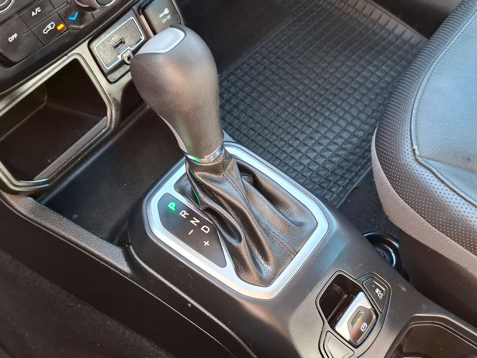 Jeep RENEGADE LONGITUDE 4×2 AT 2021 - Imagen 12 de 20