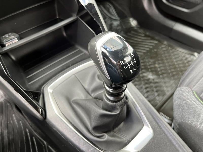 Peugeot 2008 ACTIVE 130 1.2 2024 - Imagen 20 de 20