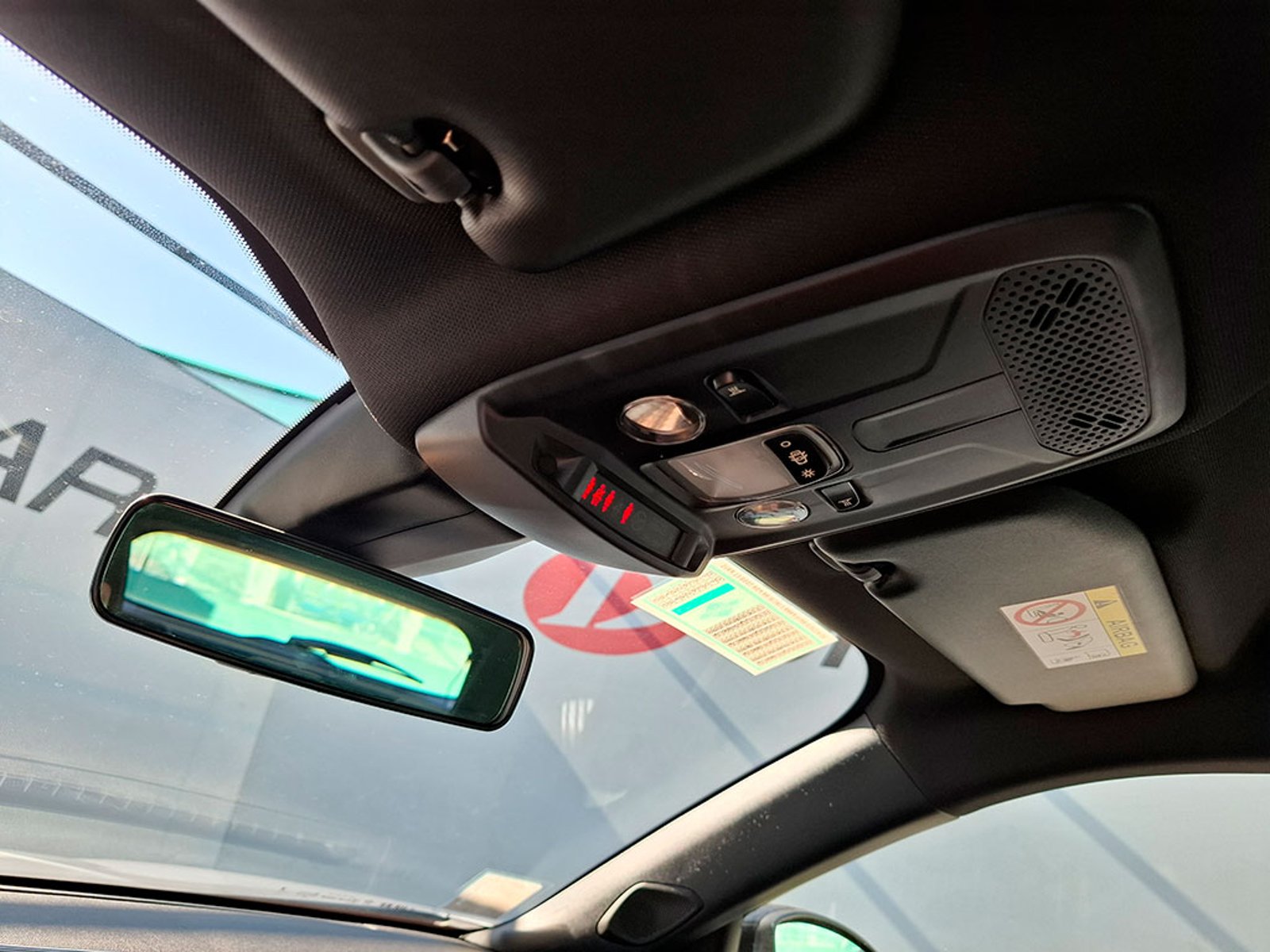 Peugeot 2008 PURETECH 1.2 MT 2019 - Imagen 14 de 20