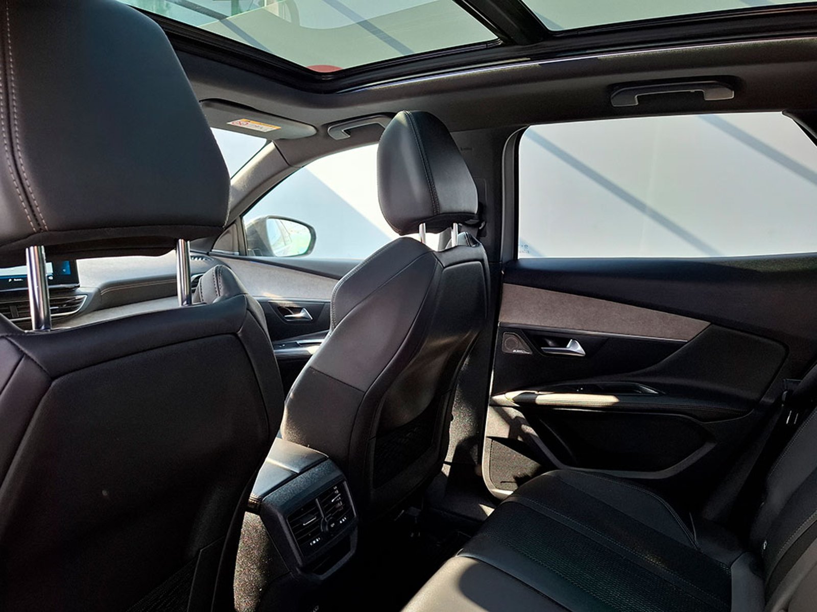 Peugeot 3008 2022 - Imagen 12 de 20
