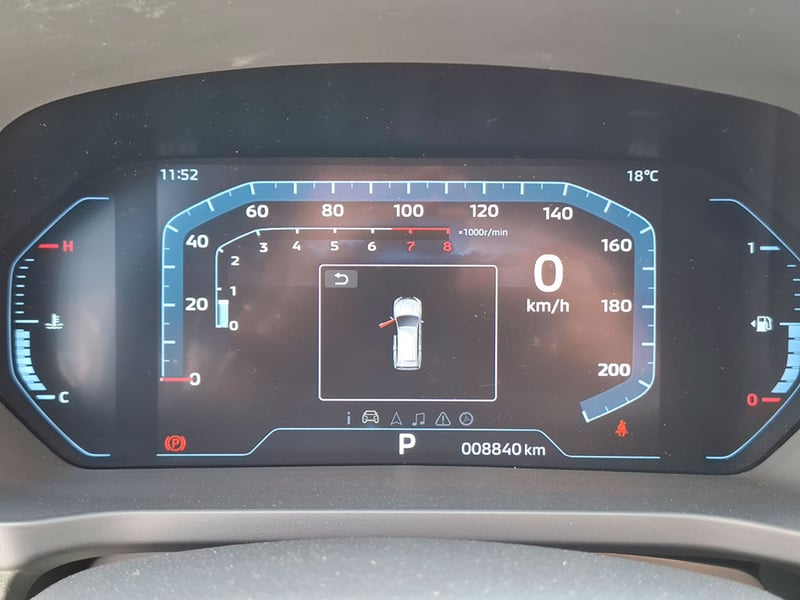 Mitsubishi NEW MONTERO SPORT 3.0 2WD AT 2025 - Imagen 13 de 20