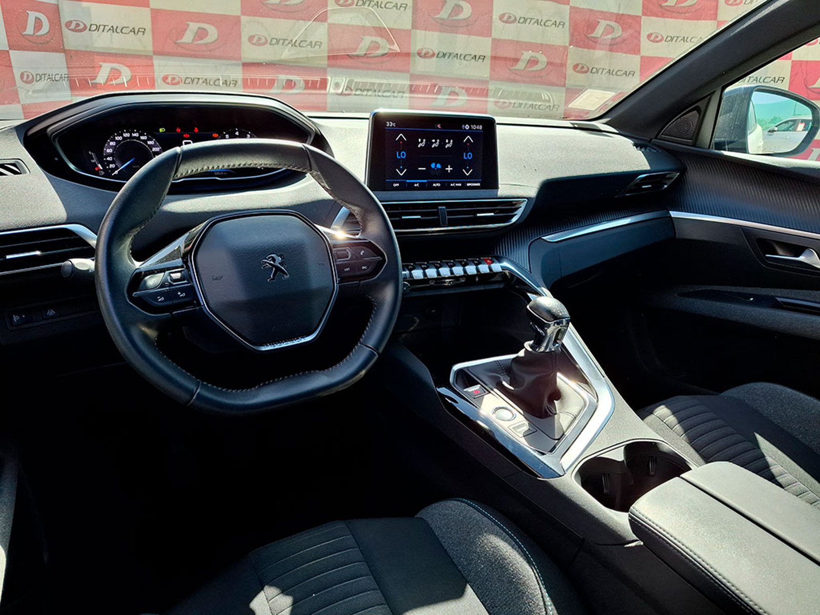 Peugeot 3008 PURETECH 1.2L 2024 - Imagen 10 de 20