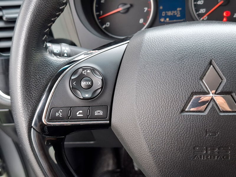 Mitsubishi OUTLANDER 2.0 2018 - Imagen 11 de 20