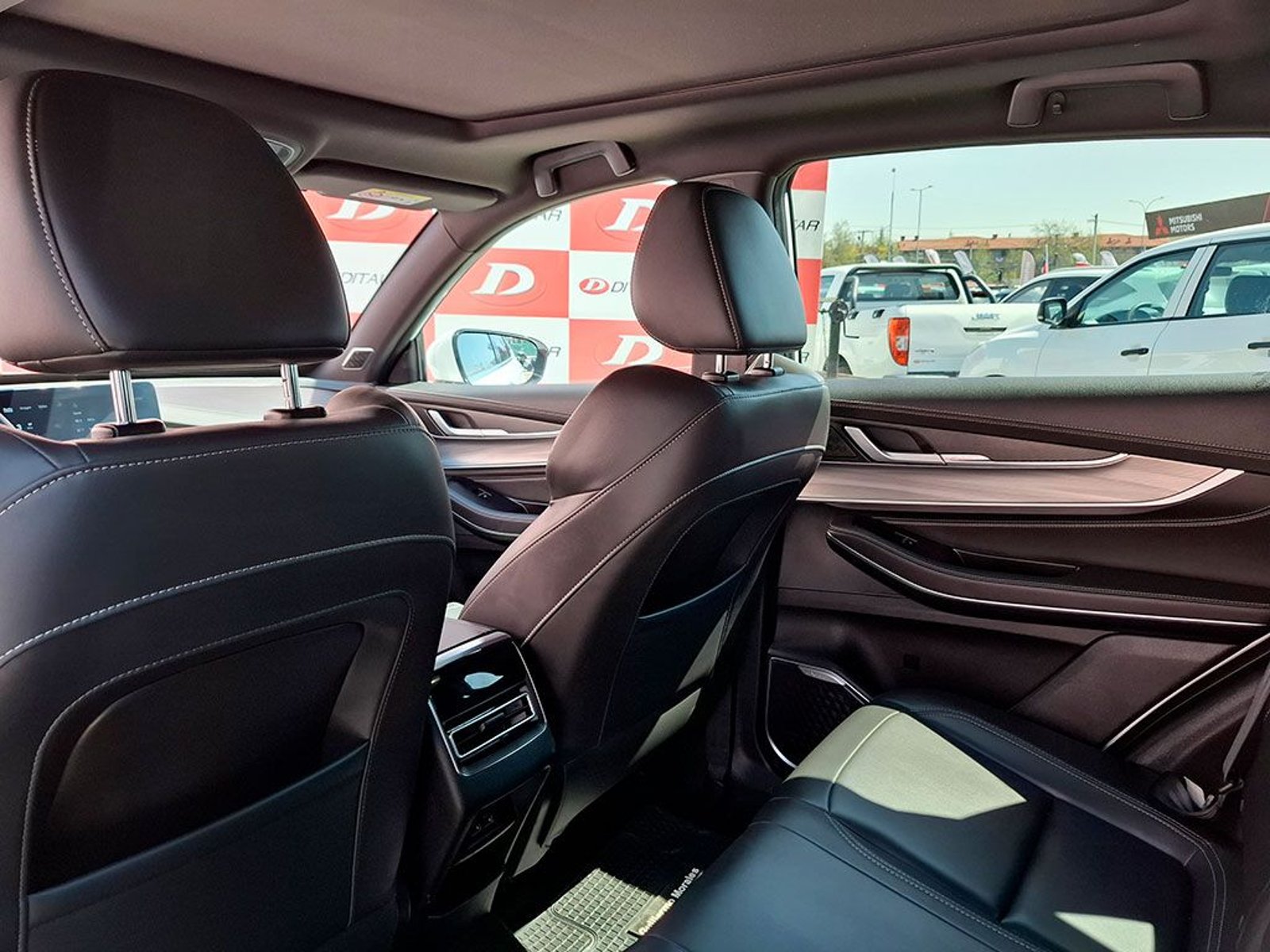 Exeed LX 1.5T CVT ADVANCED 2024 - Imagen 3 de 20