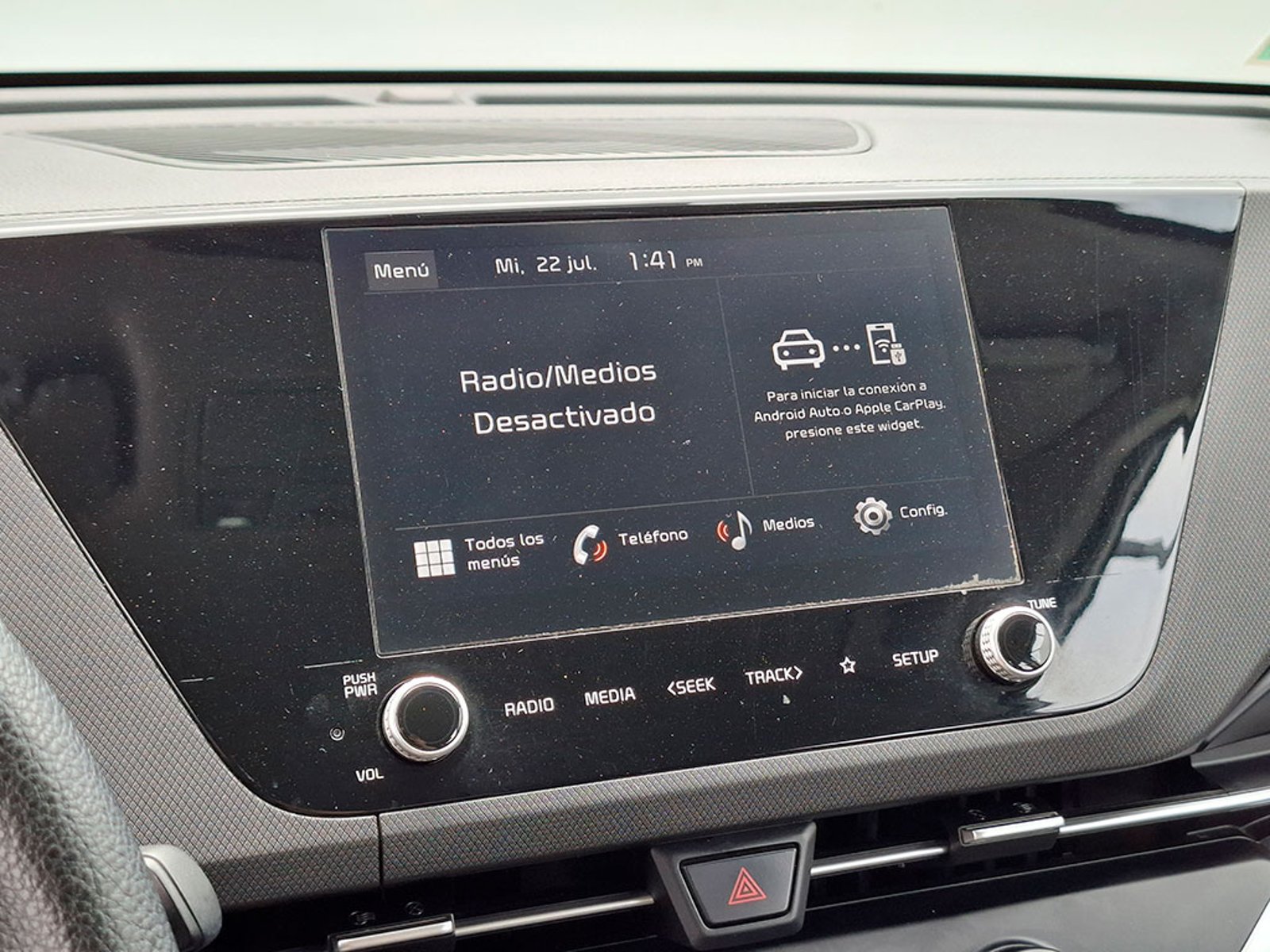 Kia CARENS LX 2.0 2023 - Imagen 9 de 20