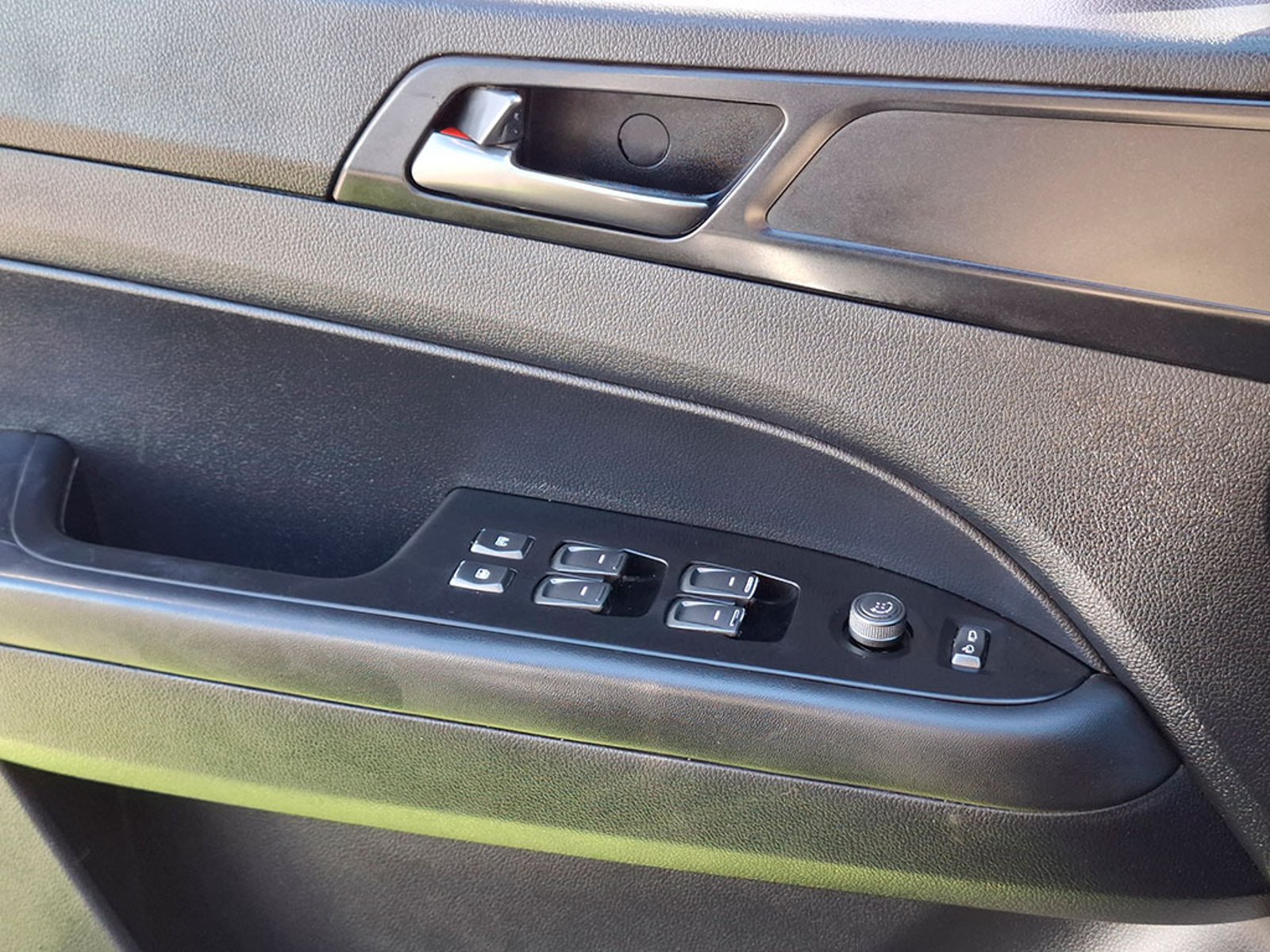 SsangYong NEW MUSSO GRAND 2.2 4X2 AT FULL 2021 - Imagen 13 de 20