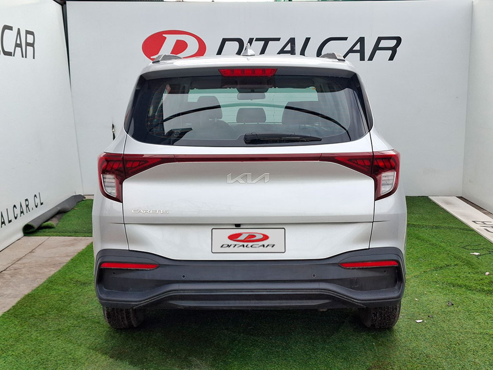 Kia CARENS LX 2.0 2023 - Imagen 3 de 20