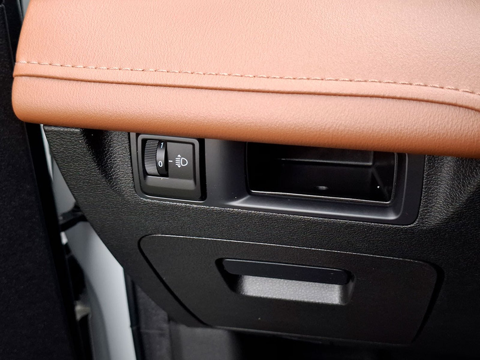 Geely AZKARRA 1.5TD 7DCT GF 4WD Luxury 2024 - Imagen 12 de 20