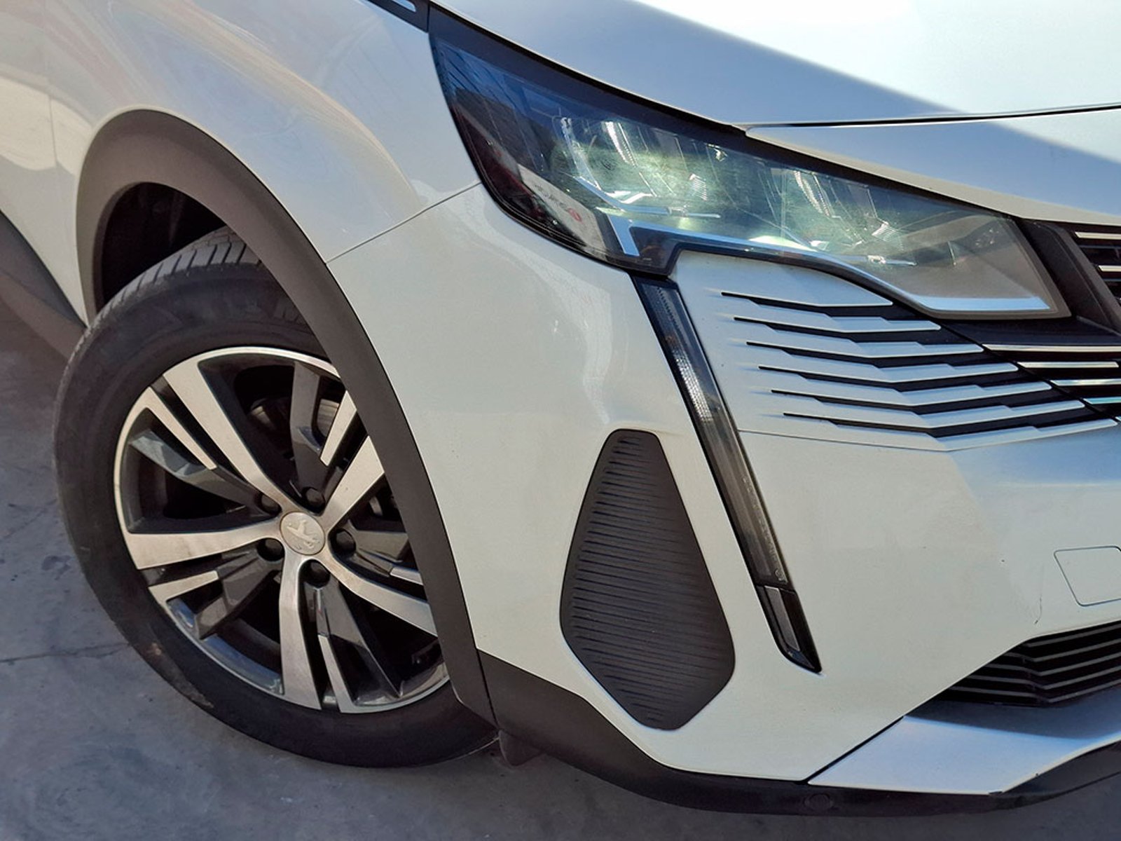 Peugeot 3008 PURETECH 1.2L 2024 - Imagen 7 de 20