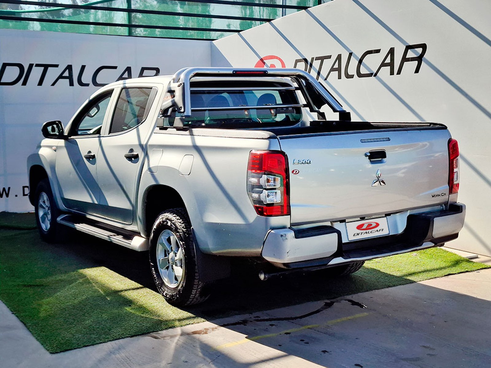 Mitsubishi L200 WORK 2024 - Foto 5 de 20