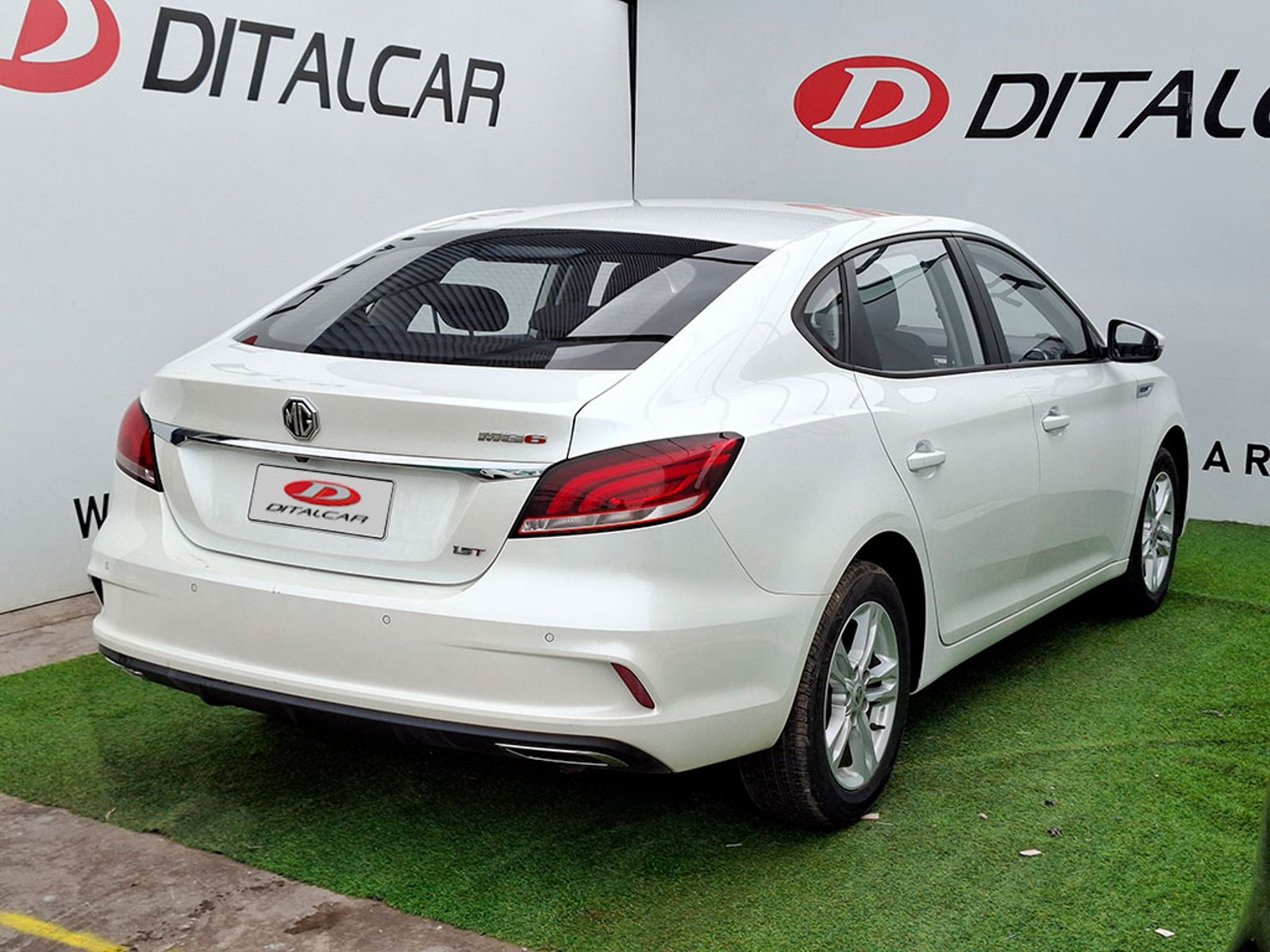 MG MG6 1.5T MT COM 2023 - Foto 2 de 20