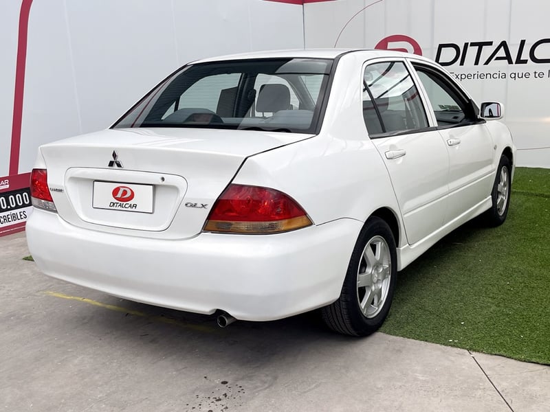 Mitsubishi LANCER 1.6 GLX 2010 - Imagen 6 de 20