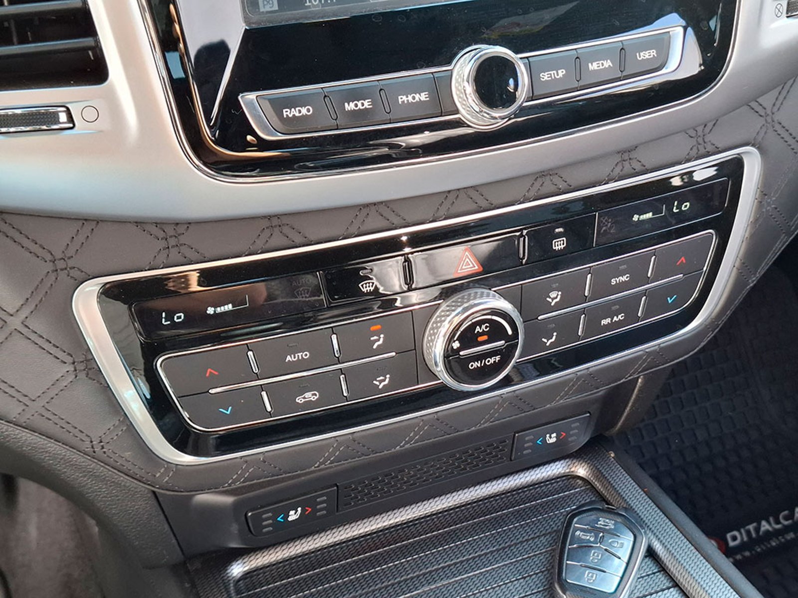 SsangYong NEW REXTON 4X4 AT LIMITED PLUS 2023 - Imagen 11 de 20