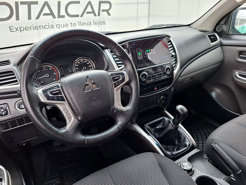 Mitsubishi L200 DAKAR MT 2018 - Imagen 10 de 20