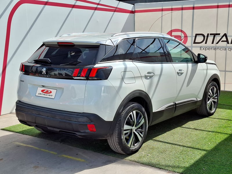Peugeot 3008 PURETECH 1.2L 2024 - Imagen 6 de 20